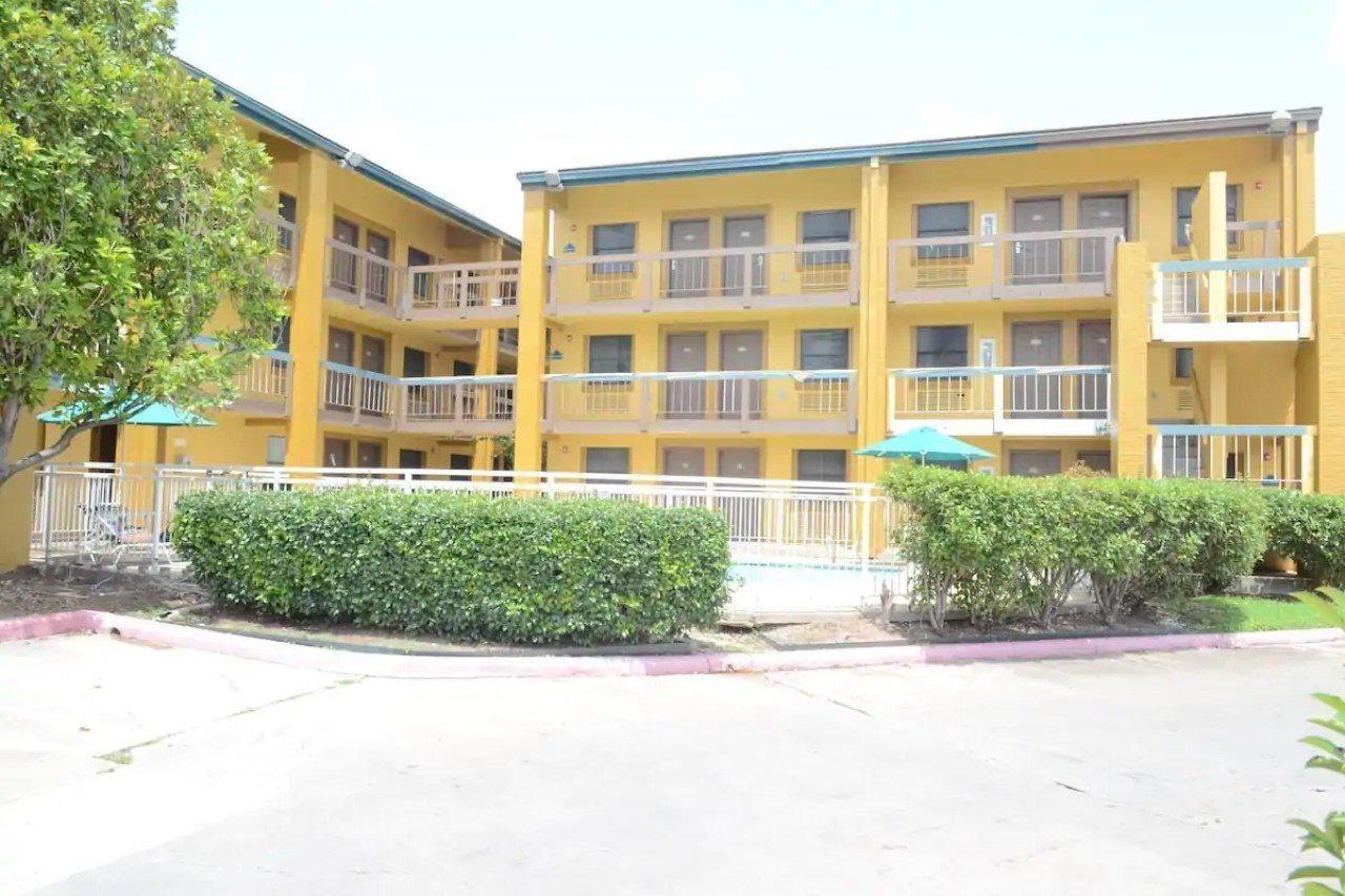 America'S Inn Houston/Stafford /Sugarland Экстерьер фото