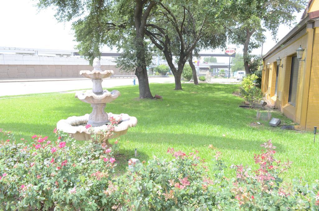 America'S Inn Houston/Stafford /Sugarland Экстерьер фото